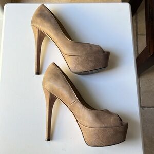 B Brian Atwood Peep toe Pump